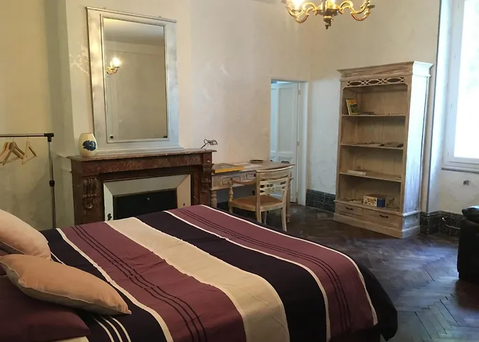 Le Chai De Montaigne * Montcaret